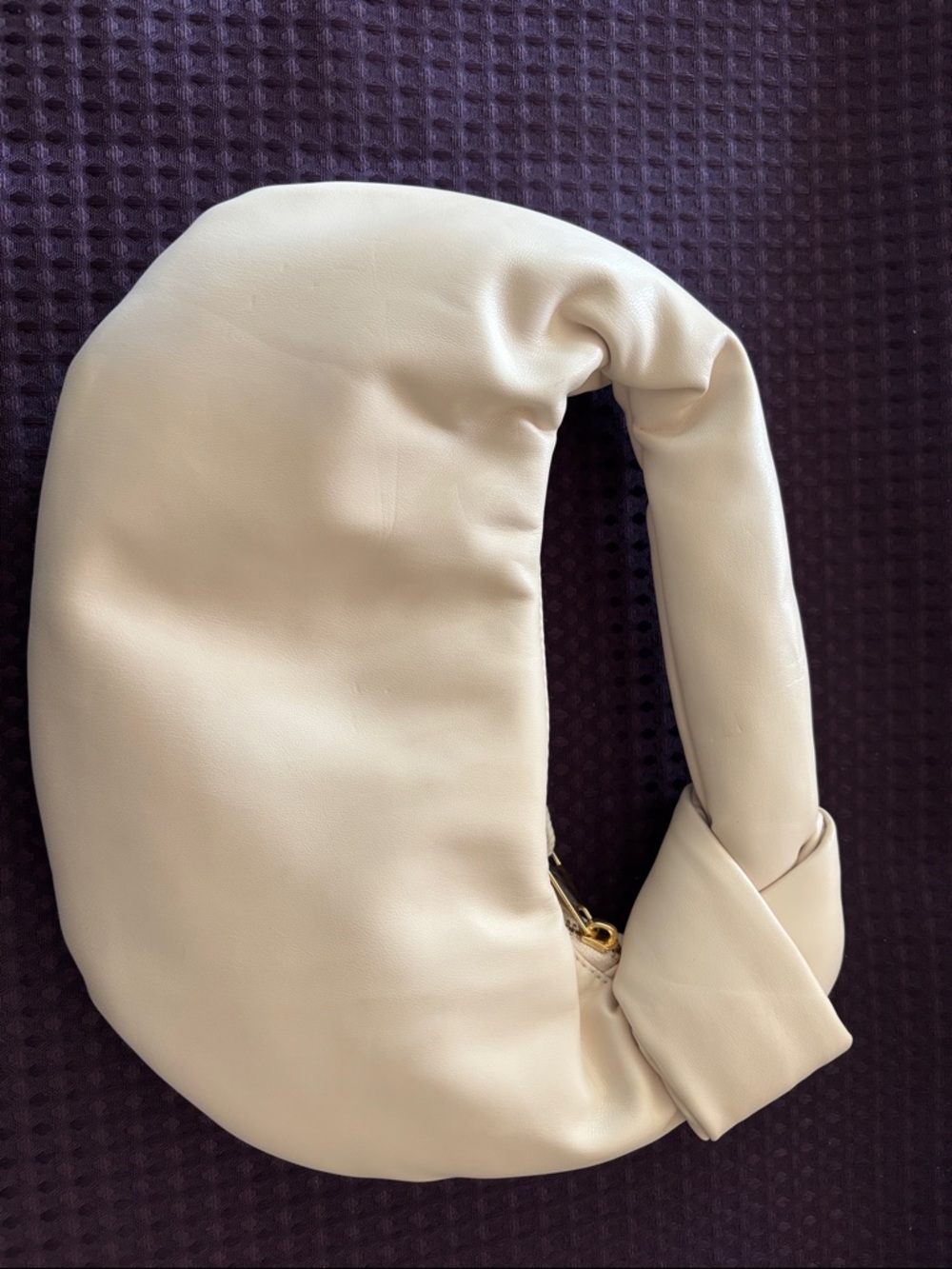 Melie Bianco Alexandra Cream Vegan Knotted Handle Top Handle Bag - Picture 3 of 3